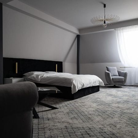 Hotel Cristal Cluj-Napoca Extérieur photo