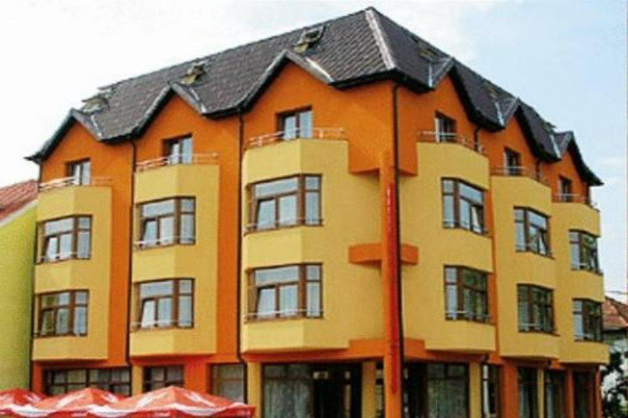 Hotel Cristal Cluj-Napoca Extérieur photo