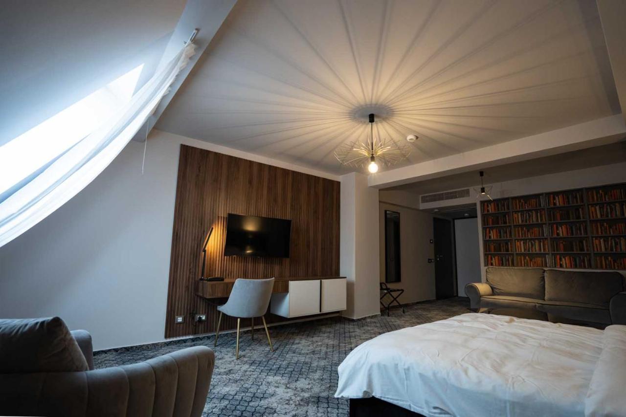 Hotel Cristal Cluj-Napoca Extérieur photo