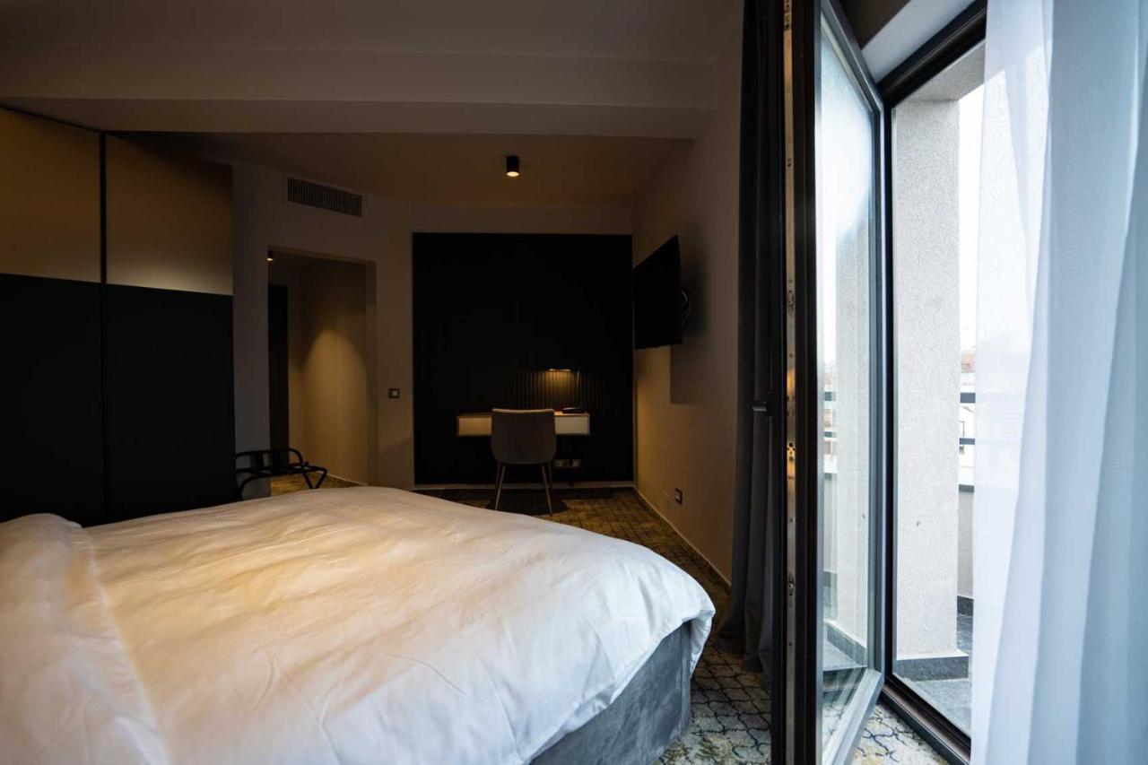 Hotel Cristal Cluj-Napoca Extérieur photo