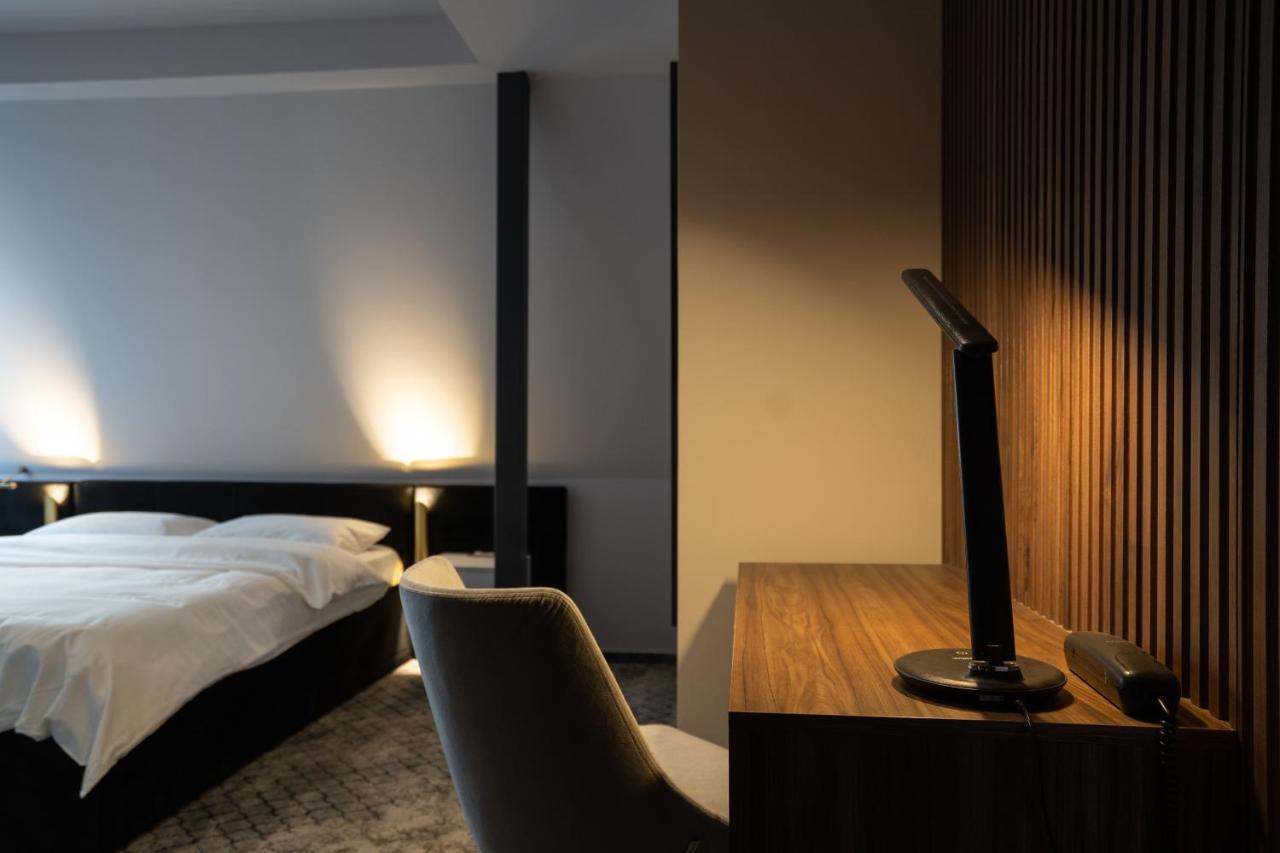 Hotel Cristal Cluj-Napoca Extérieur photo